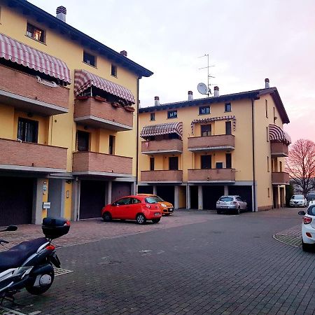 Appartamento Guest Holiday Filangieri 2 Reggio nell'Emilia Esterno foto