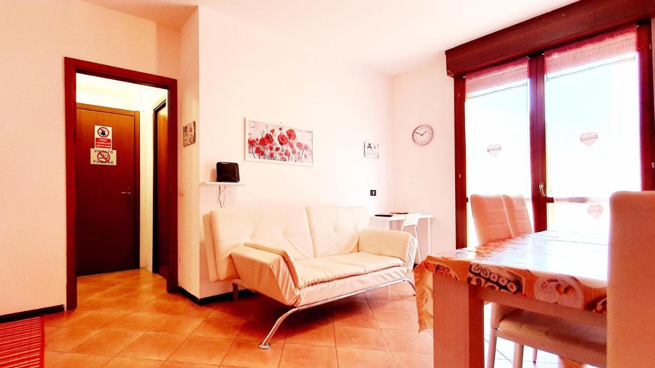 Appartamento Guest Holiday Filangieri 2 Reggio nell'Emilia Esterno foto