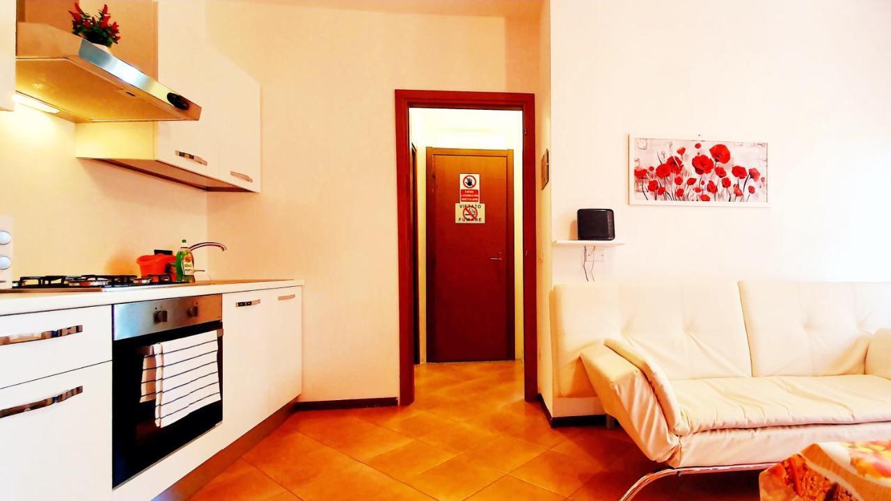 Appartamento Guest Holiday Filangieri 2 Reggio nell'Emilia Esterno foto