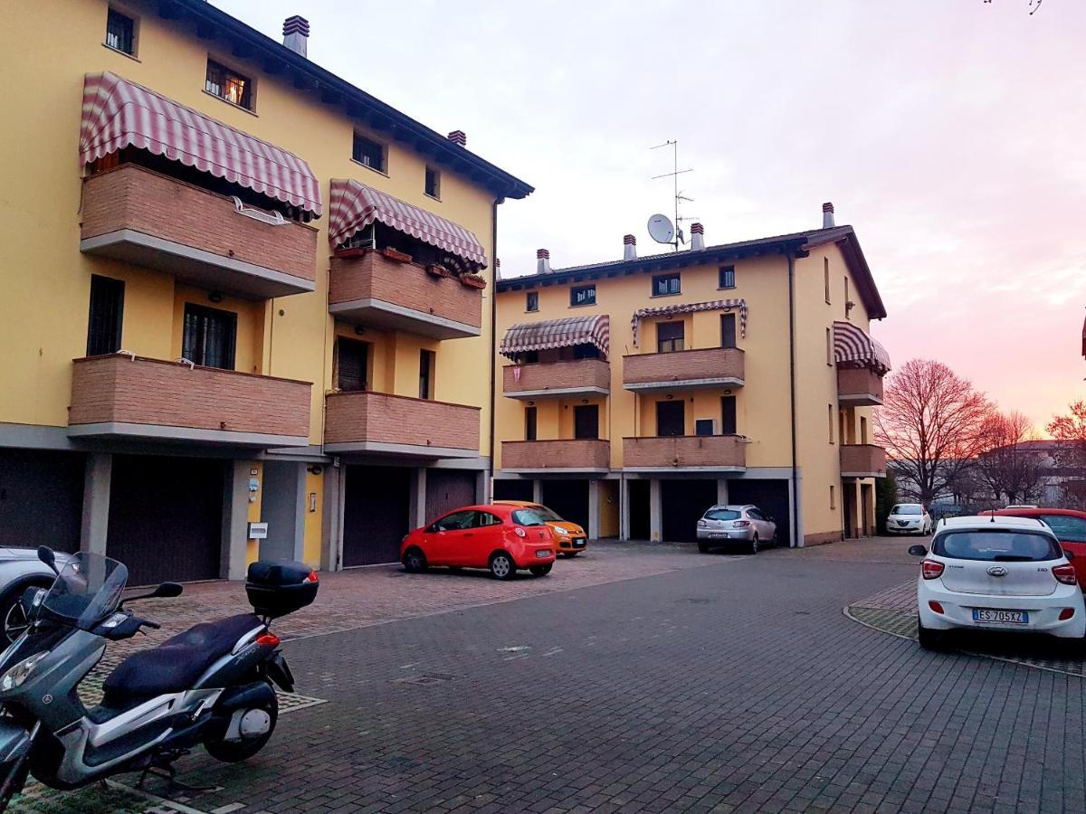 Appartamento Guest Holiday Filangieri 2 Reggio nell'Emilia Esterno foto